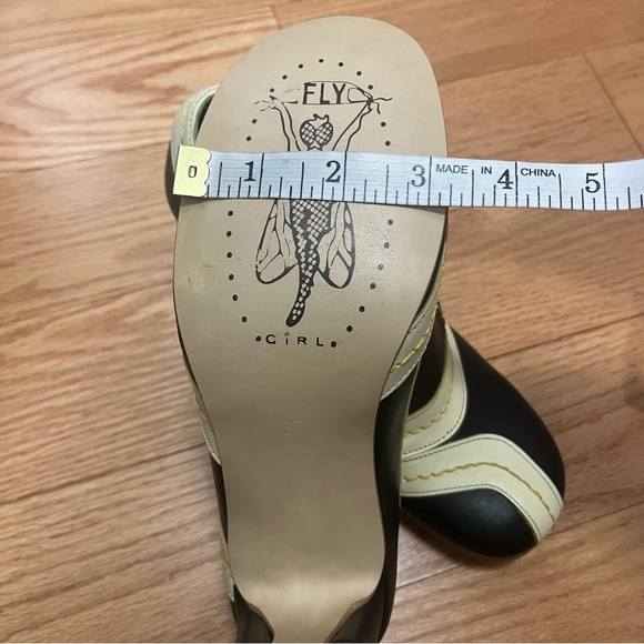 Vintage Y2K Fly London 2 Tone Spectator Oxford Pump - Picture 9 of 11